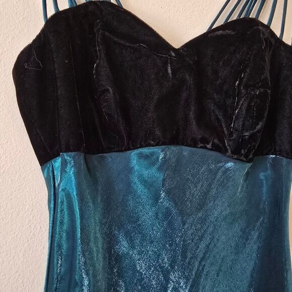 All‎ That Jazz Elegant Black Velvet & Green Maxi Dress Size 3 Y2k Prom Wimsigoth - Picture 6 of 12